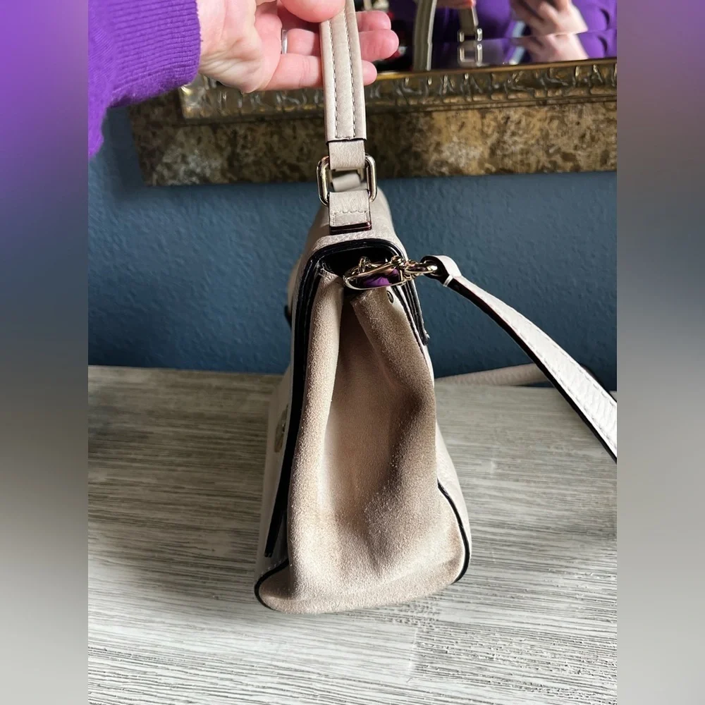 ♠️Kate Spade♠️ Light Beige Leather Crossbody Bag